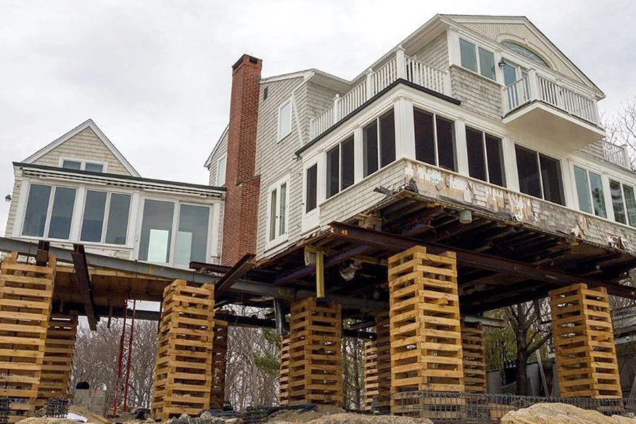 house raising or lifting beaver dam, ky